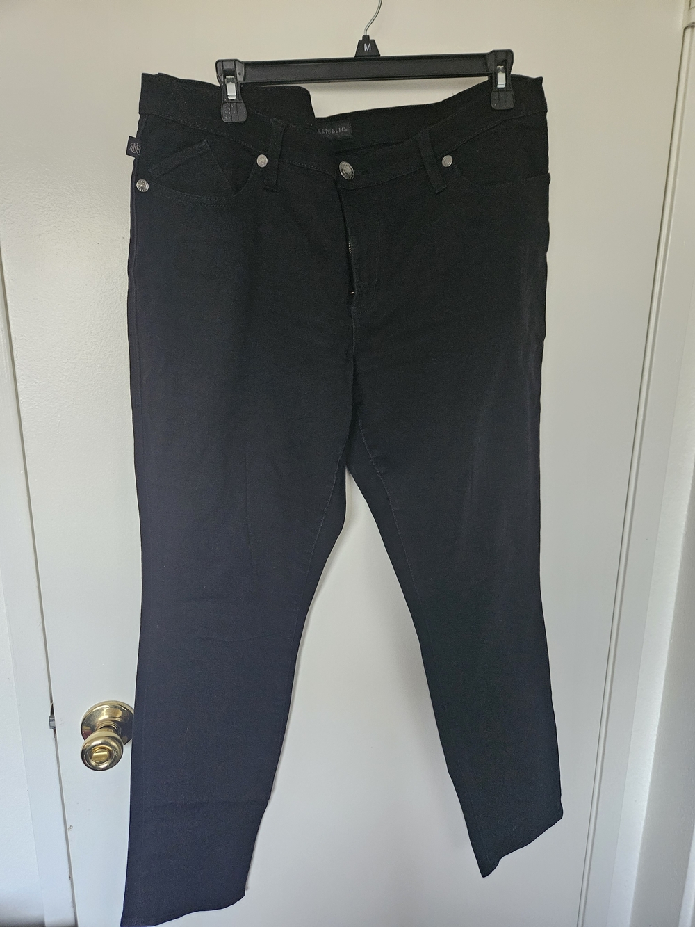 Rock & Republic Black High-Rise Stretch Jeans